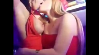 Atriz pornô boazuda gostosa se pegando com loirinha fogosa gostosona safada